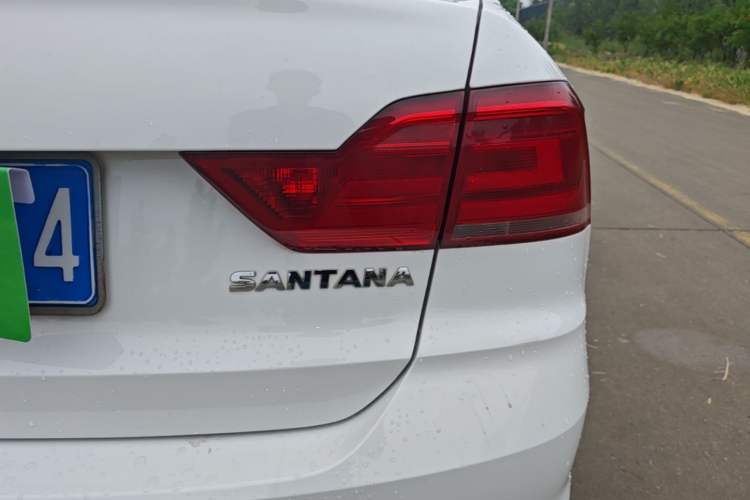 Used Volkswagen Santana 2018 1.5L Manual Fashion Edition Right Rear Taillight