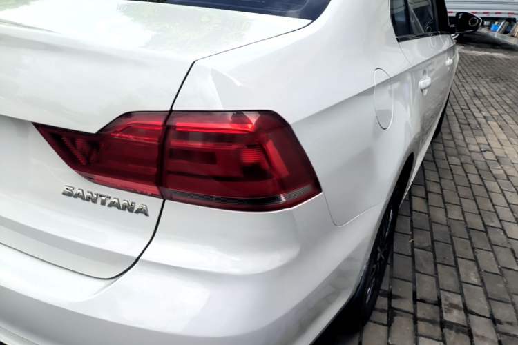Used Volkswagen Santana 2018 1.5L Automatic Fashion Edition Right Rear Taillight