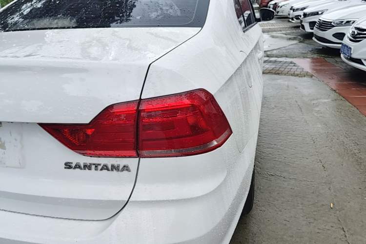 Used Volkswagen Santana 2018 1.5L Manual Fashion Edition Right Rear Taillight