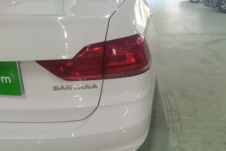 Used Volkswagen Santana 2018 1.5L Manual Fashion Edition Right Rear Taillight