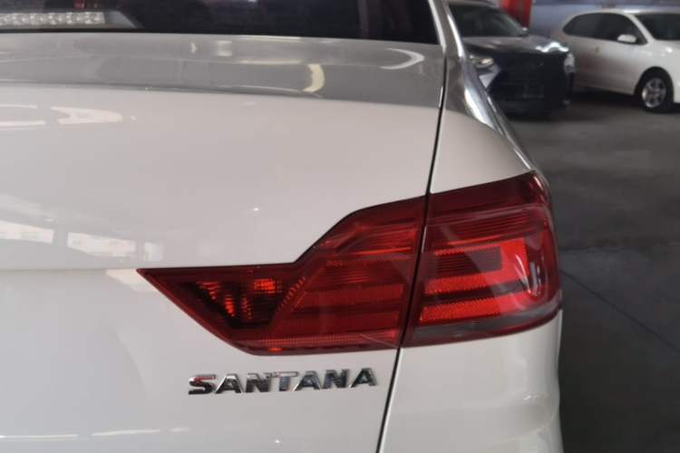 Used Volkswagen Santana 2018 1.5L Manual Fashion Edition Right Rear Taillight