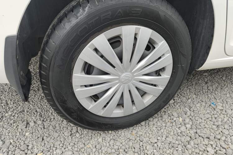 Used Volkswagen Santana 2018 1.5L Manual Fashion Edition Right Rear Wheel Hub