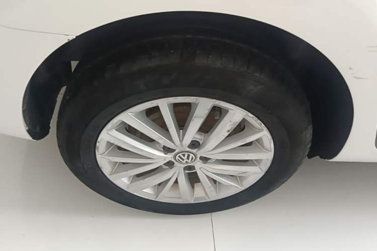 Used Volkswagen Santana 2018 Haval H9 1.5L Automatic Comfort Edition Right Rear Wheel Hub