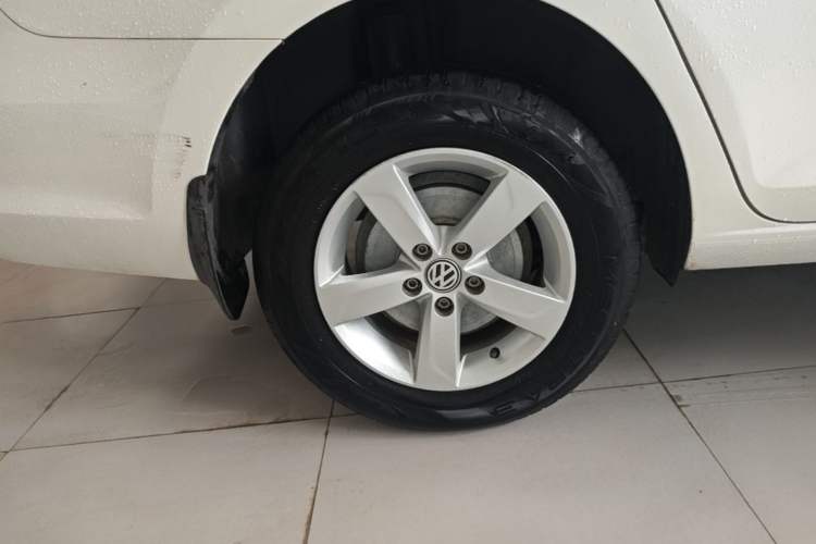 Used Volkswagen Santana 2018 1.5L Manual Fashion Edition Right Rear Wheel Hub