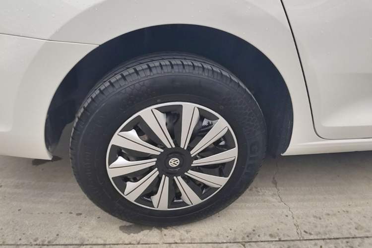 Used Volkswagen Santana 2018 1.5L Automatic Fashion Edition Right Rear Wheel Hub