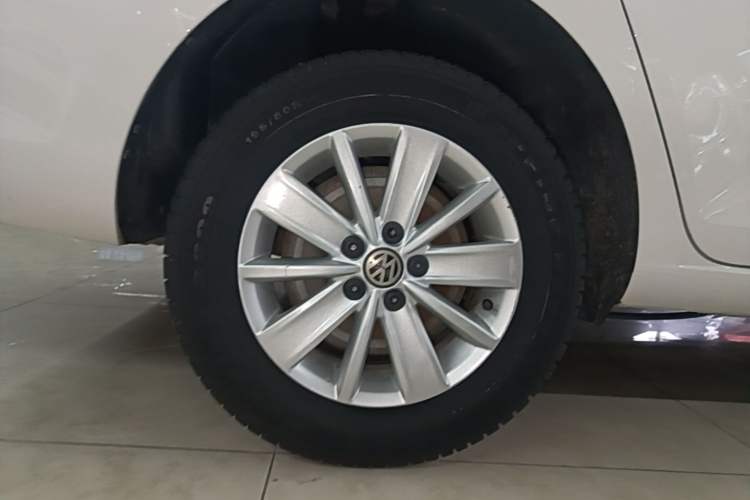 Used Volkswagen Santana 2018 1.5L Automatic Fashion Edition Right Rear Wheel Hub