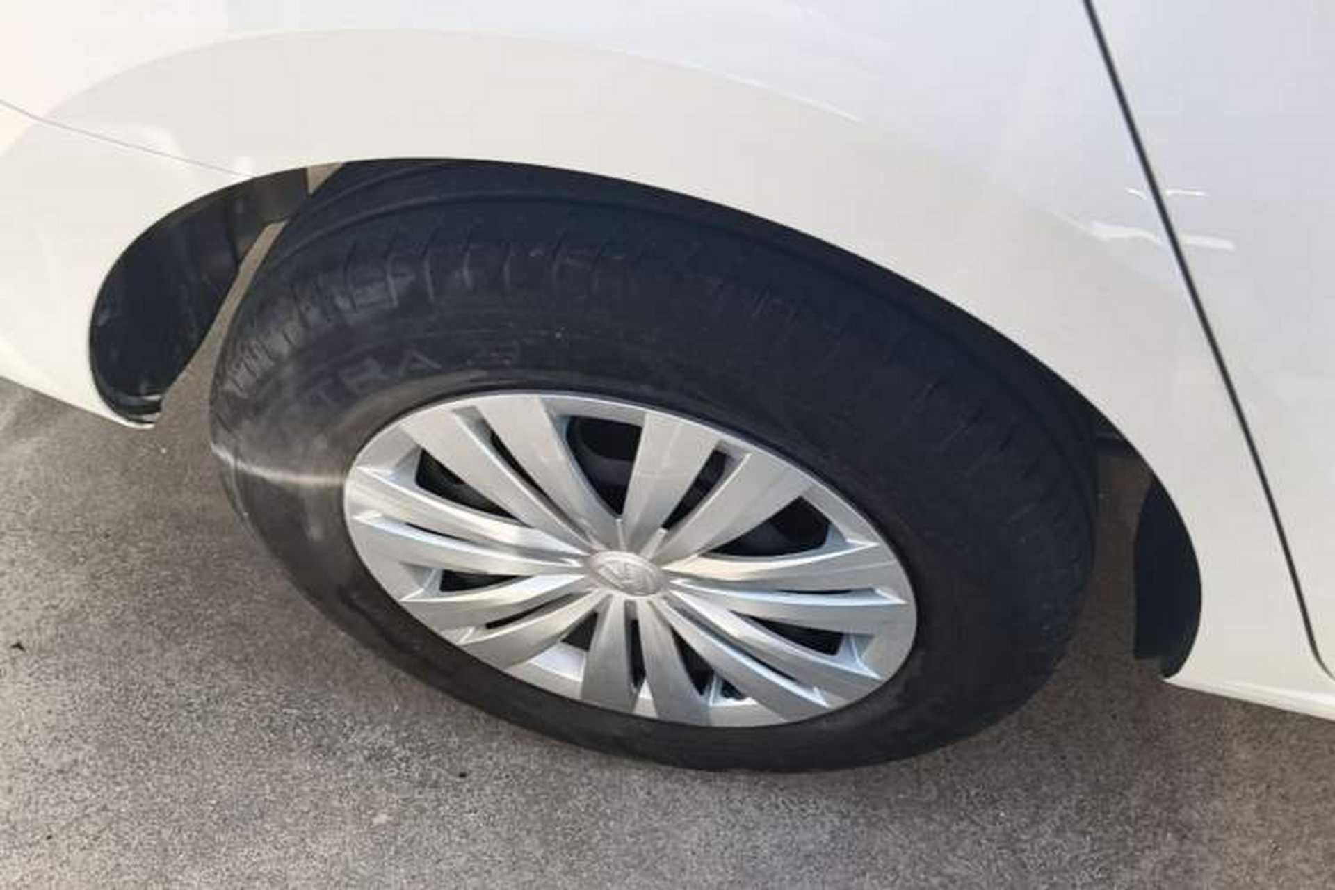 Used Volkswagen Santana 2018 1.5L Automatic Fashion Edition Right Rear Wheel Hub