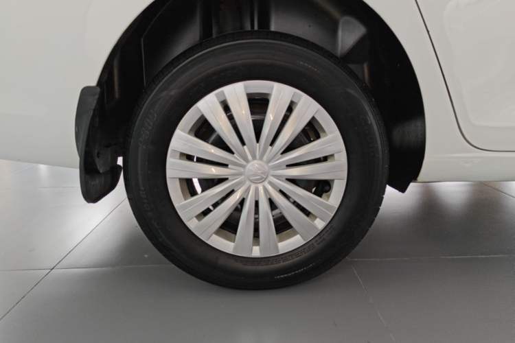 Used Volkswagen Santana 2018 1.5L Automatic Fashion Edition Right Rear Wheel Hub