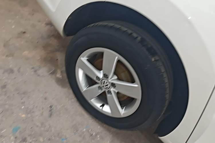 Used Volkswagen Santana 2018 1.5L Manual Fashion Edition Right Rear Wheel Hub