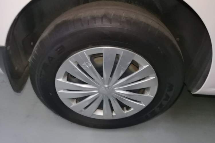Used Volkswagen Santana 2018 1.5L Manual Fashion Edition Right Rear Wheel Hub