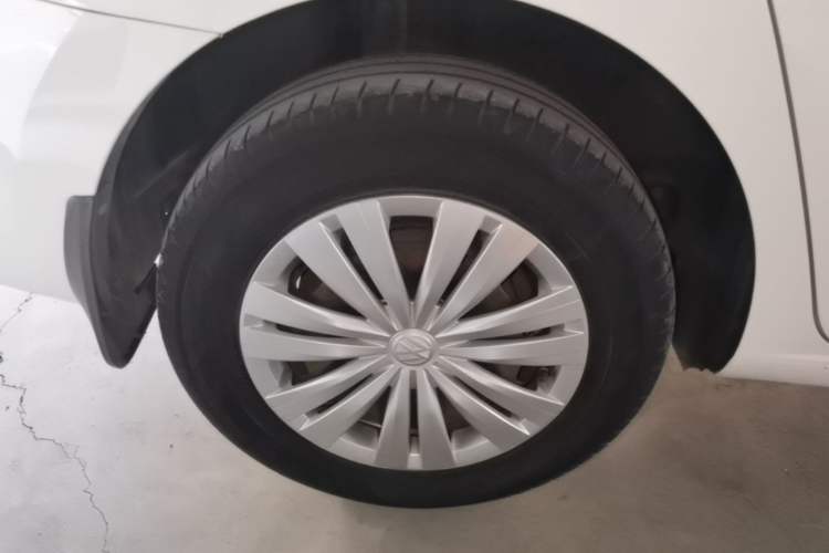Used Volkswagen Santana 2018 1.5L Manual Fashion Edition Right Rear Wheel Hub