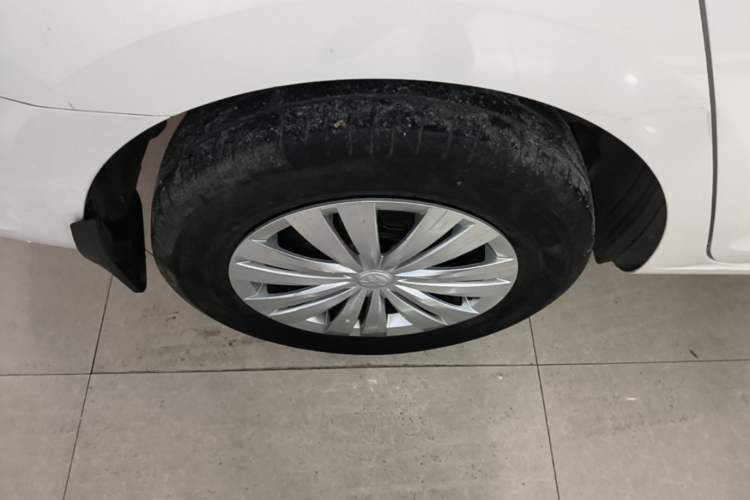 Used Volkswagen Santana 2018 1.5L Automatic Fashion Edition Right Rear Wheel Hub