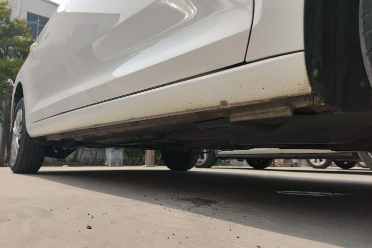 Used Volkswagen Santana 2018 1.5L Manual Fashion Edition Right Side Sill