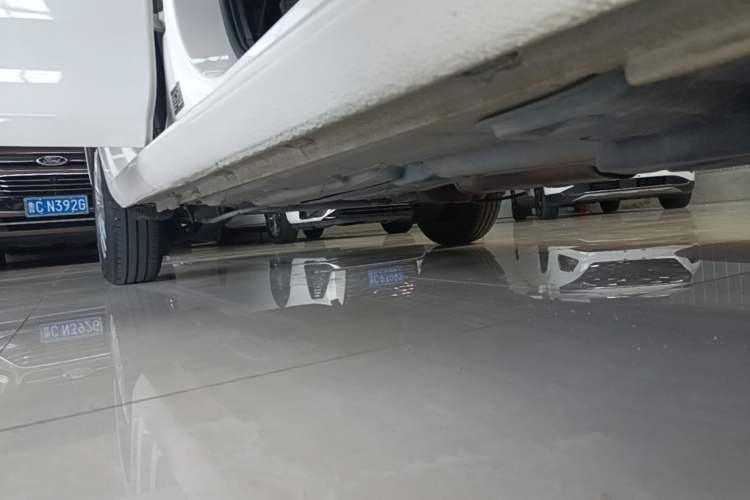 Used Volkswagen Santana 2018 1.5L Automatic Fashion Edition Right Side Sill