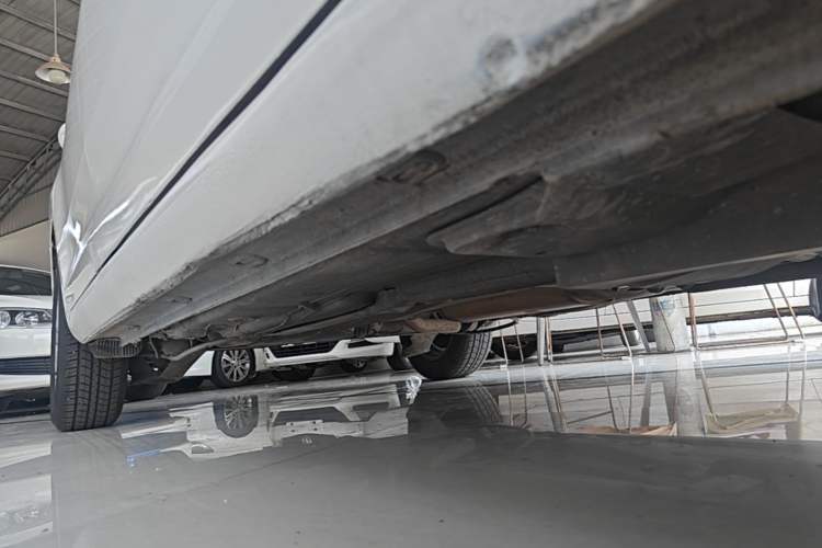 Used Volkswagen Santana 2018 1.5L Automatic Fashion Edition Right Side Sill