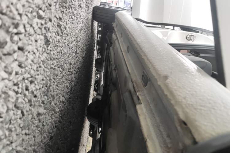 Used Volkswagen Santana 2018 1.5L Automatic Fashion Edition Right Side Sill