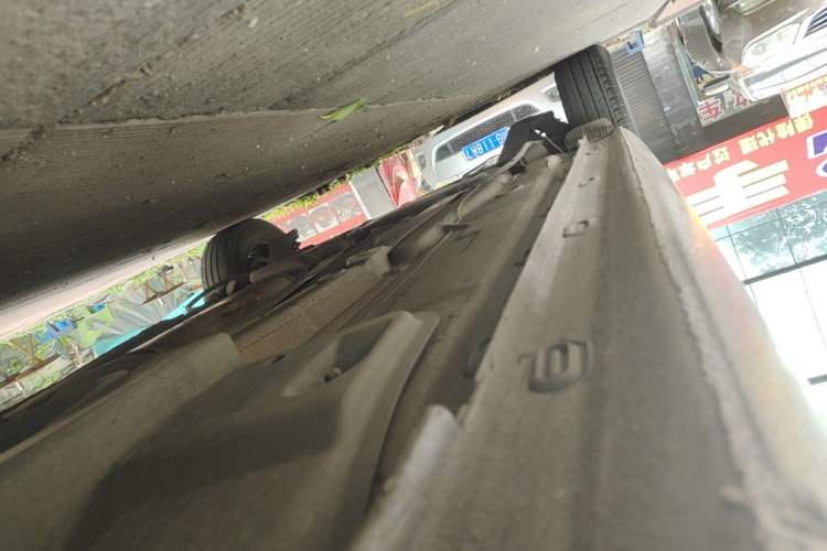 Used Volkswagen Santana 2018 1.5L Automatic Fashion Edition Right Side Sill