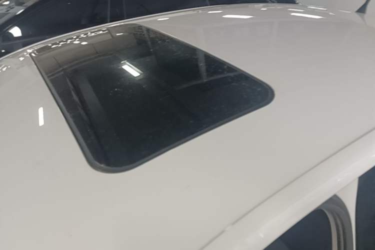 Used Volkswagen Santana 2018 1.5L Automatic Comfort Edition Roof