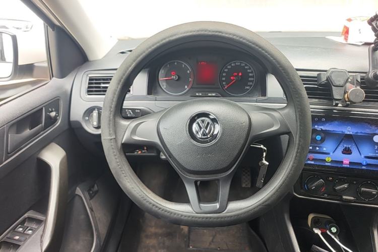 Used Volkswagen Santana 2018 1.5L Manual Fashion Edition Steering Wheel