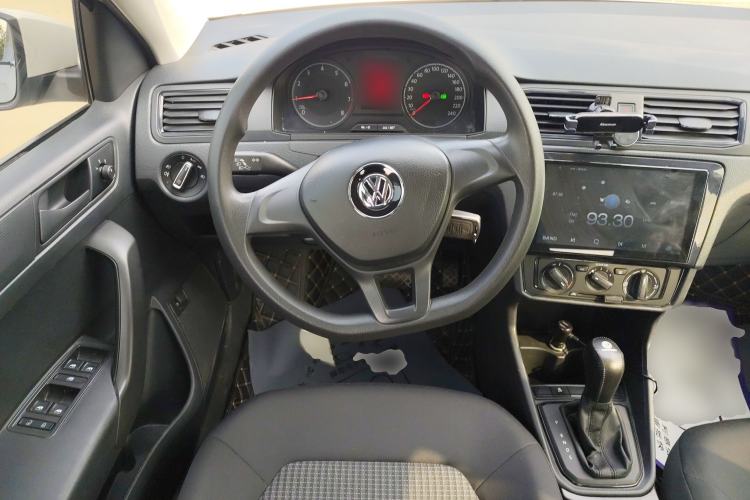 Used Volkswagen Santana 2018 1.5L Automatic Fashion Edition Steering Wheel