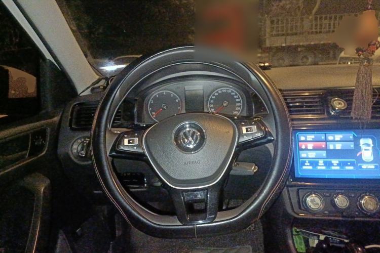 Used Volkswagen Santana 2018 1.5L Automatic Fashion Edition Steering Wheel