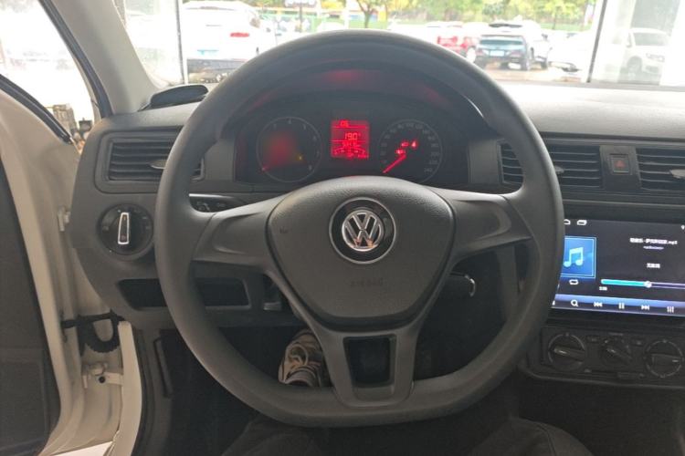 Used Volkswagen Santana 2018 1.5L Manual Fashion Edition Steering Wheel