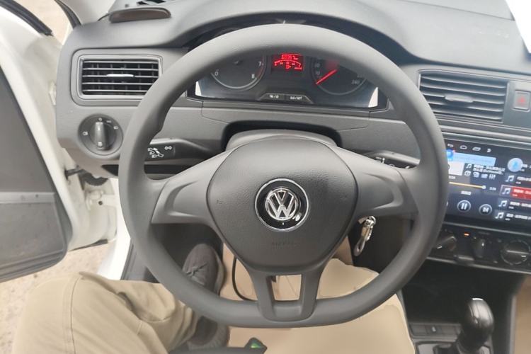 Used Volkswagen Santana 2018 1.5L Automatic Fashion Edition Steering Wheel
