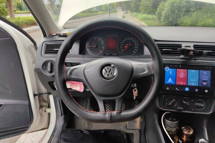 Used Volkswagen Santana 2018 1.5L Manual Fashion Edition Steering Wheel