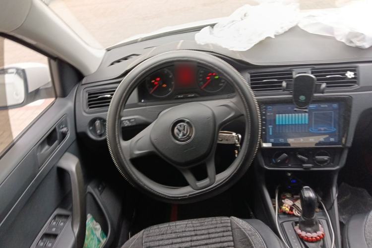 Used Volkswagen Santana 2018 1.5L Automatic Fashion Edition Steering Wheel