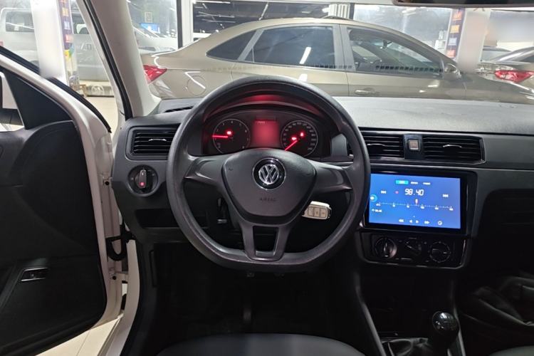 Used Volkswagen Santana 2018 1.5L Manual Fashion Edition Steering Wheel