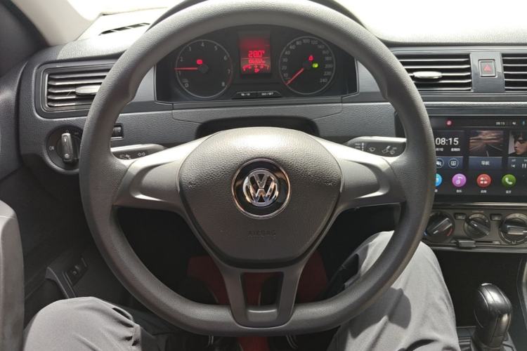 Used Volkswagen Santana 2018 1.5L Automatic Fashion Edition Steering Wheel