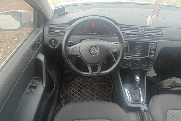 Used Volkswagen Santana 2018 1.5L Automatic Fashion Edition Steering Wheel