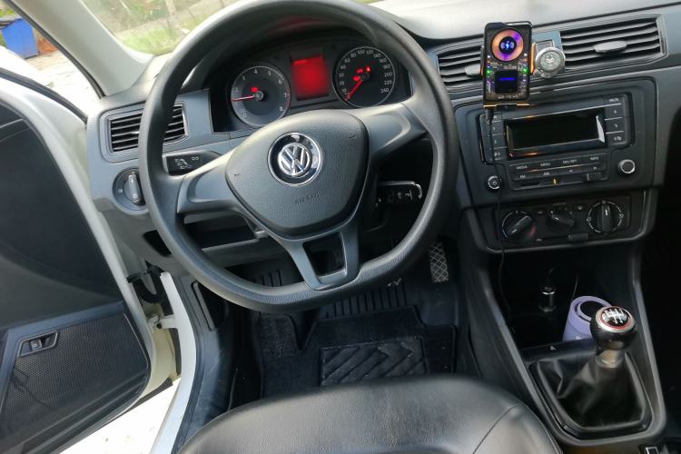 Used Volkswagen Santana 2018 1.5L Manual Fashion Edition Steering Wheel