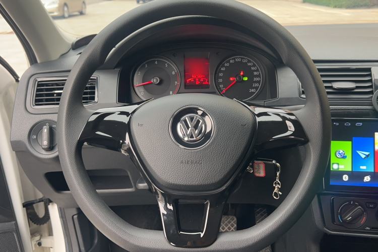 Used Volkswagen Santana 2018 1.5L Automatic Fashion Edition Steering Wheel