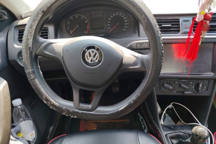 Used Volkswagen Santana 2018 1.5L Manual Fashion Edition Steering Wheel