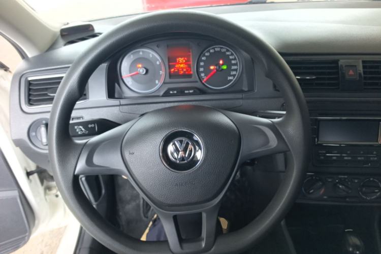 Used Volkswagen Santana 2018 1.5L Automatic Fashion Edition Steering Wheel