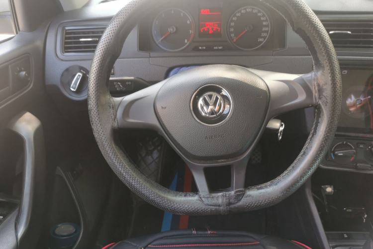 Used Volkswagen Santana 2018 1.5L Automatic Fashion Edition Steering Wheel