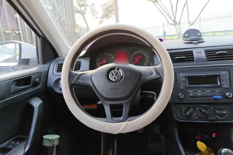 Used Volkswagen Santana 2018 1.5L Manual Fashion Edition Steering Wheel