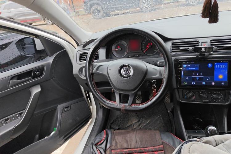 Used Volkswagen Santana 2018 1.5L Manual Fashion Edition Steering Wheel