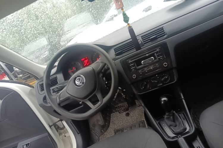 Used Volkswagen Santana 2018 1.5L Automatic Fashion Edition Steering Wheel