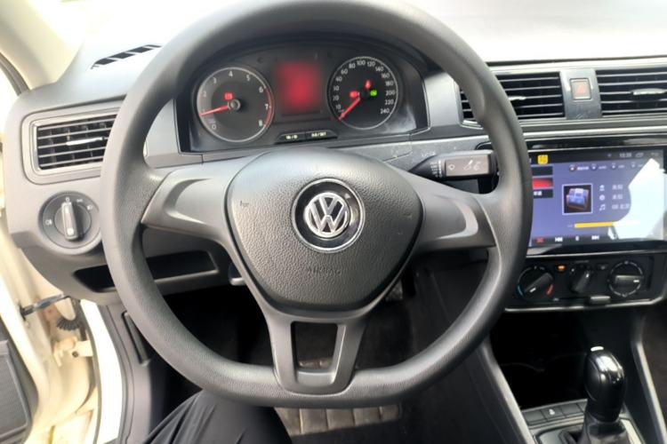 Used Volkswagen Santana 2018 1.5L Automatic Fashion Edition Steering Wheel