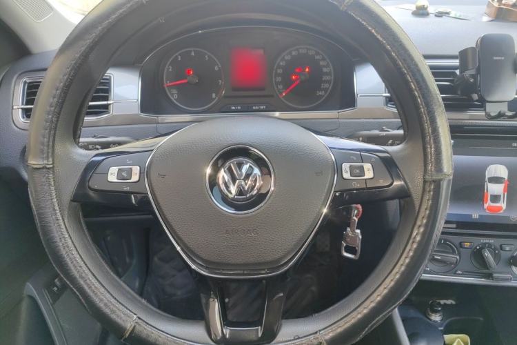 Used Volkswagen Santana 2018 1.5L Manual Comfort Edition Steering Wheel