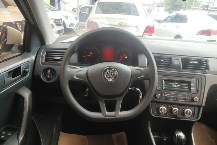 Used Volkswagen Santana 2018 1.5L Automatic Fashion Edition Steering Wheel