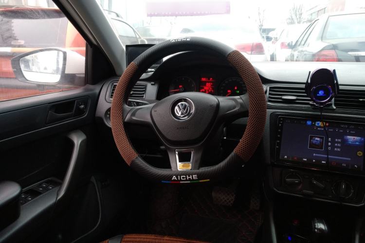 Used Volkswagen Santana 2018 1.5L Automatic Fashion Edition Steering Wheel
