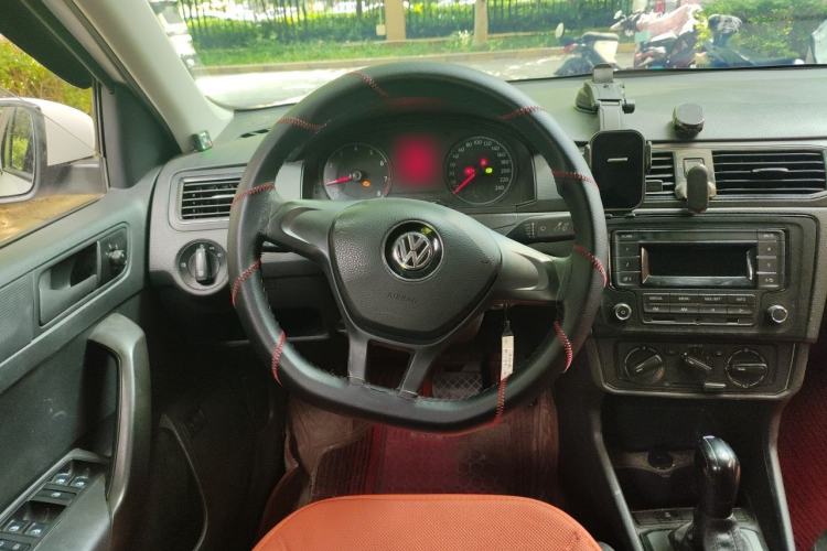 Used Volkswagen Santana 2018 1.5L Automatic Fashion Edition Steering Wheel