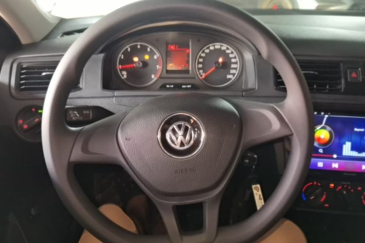 Used Volkswagen Santana 2018 1.5L Manual Fashion Edition Steering Wheel