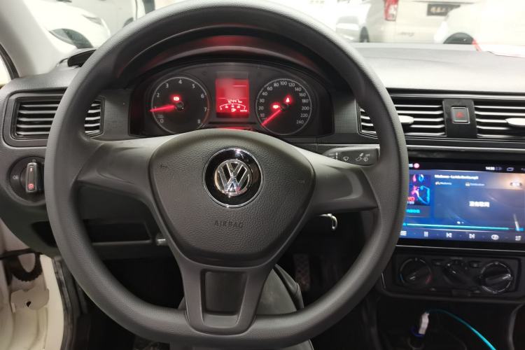 Used Volkswagen Santana 2018 1.5L Manual Fashion Edition Steering Wheel