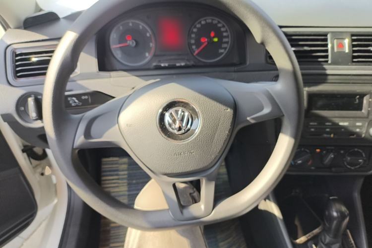 Used Volkswagen Santana 2018 1.5L Automatic Fashion Edition Steering Wheel