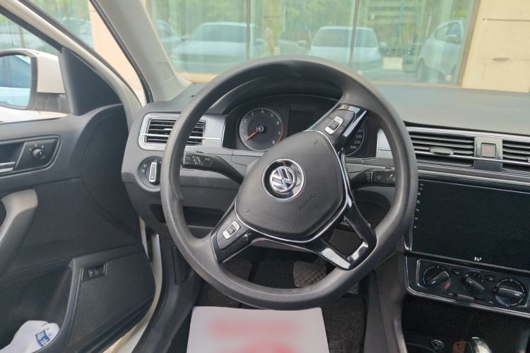 Used Volkswagen Santana 2018 1.5L Automatic Comfort Edition Steering Wheel