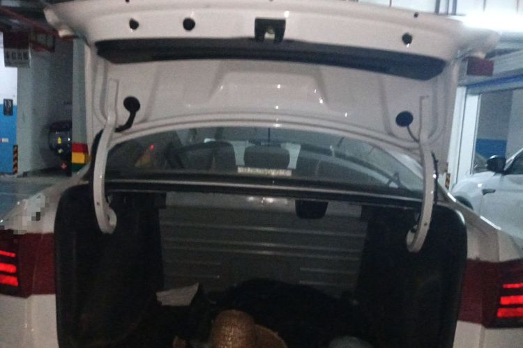 Used Volkswagen Santana 2018 1.5L Manual Fashion Edition Trunk